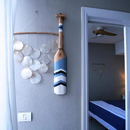 Eva The View * 푸에르토 데 산티아고